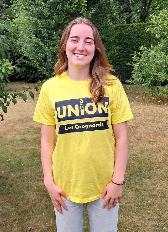 T-shirt jaune